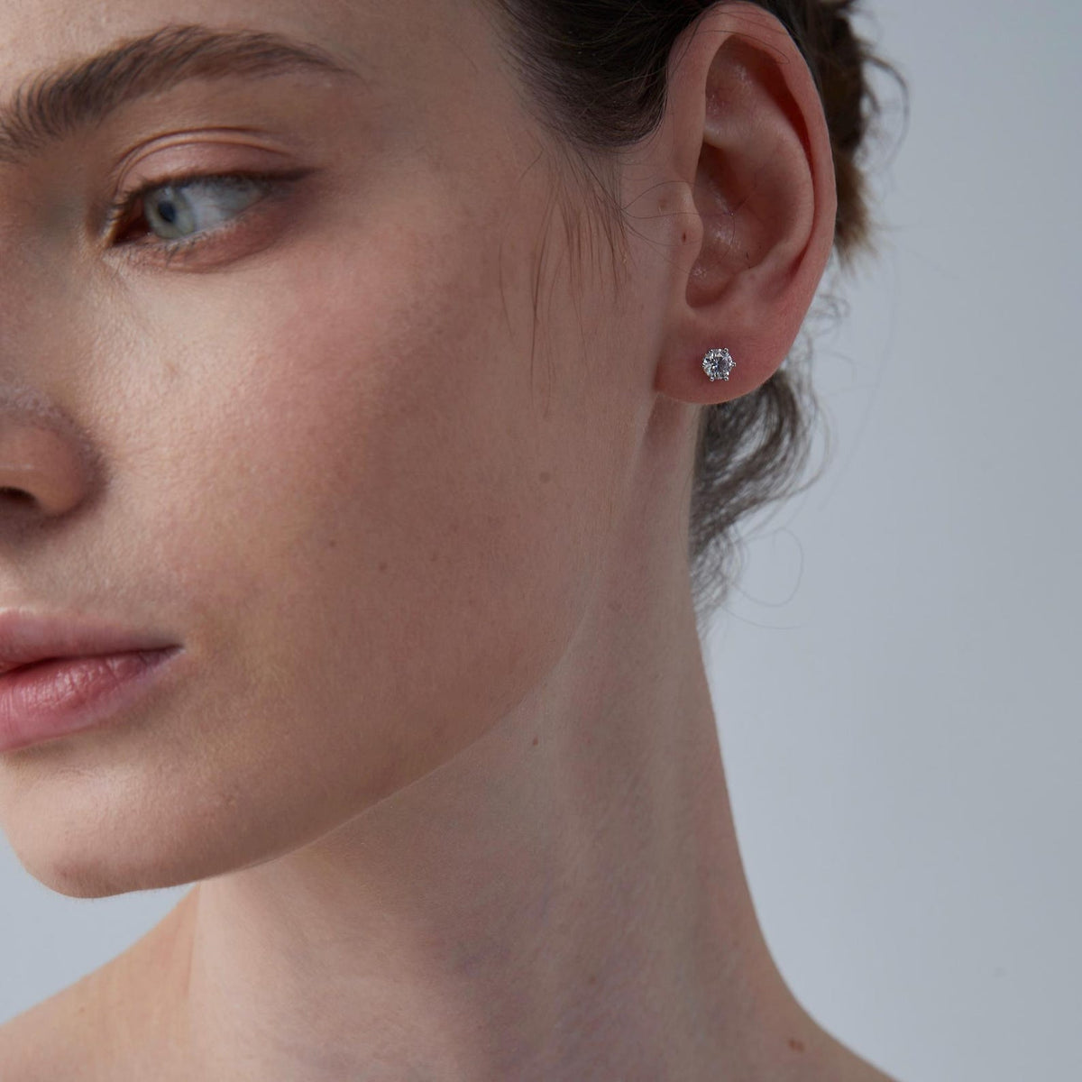 Round Moissanite Stud Earrings